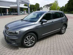 Grau Gebraucht 2018 VW Tiguan Comfortline SUV | 23.100 € (Superpreis)