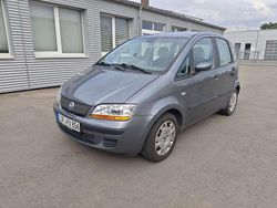 Grau Gebraucht 2004 Fiat Idea Van / Kleinbus | 1.500 €