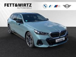 Cape york grün metallic Gebraucht 2024 BMW i5 Comfort Edition Limousine | 70.790 € (Guter Preis)