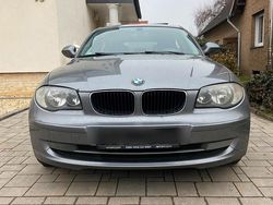 Grün Gebraucht 2011 BMW 118 Kleinwagen | 1.750 € (Superpreis)