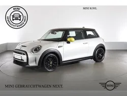 Weiss Gebraucht 2022 Mini Cooper SE Classic Kleinwagen | 18.980 € (Etwas zu teuer)