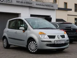 Grau Gebraucht 2005 Renault Modus Dynamique Van / Kleinbus | 1.950 € (Etwas zu teuer)