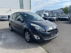 Grau Gebraucht 2009 Renault Grand Scénic III Van / Kleinbus | 4.000 € (Fairer Preis)