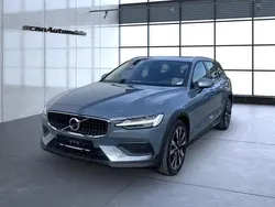 Thunder grey / Gebraucht 2022 Volvo V60 CC Basis Kombi | 32.490 € (Fairer Preis)