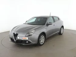 Grau Gebraucht 2016 Alfa Romeo Giulietta Super Kleinwagen | 12.380 € (Fairer Preis)