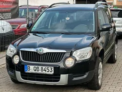 Schwarz Gebraucht 2012 Skoda Yeti Ambition SUV | 5.699 € (Etwas zu teuer)