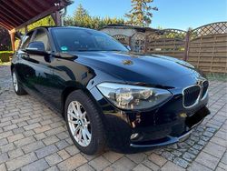 Schwarz Gebraucht 2012 BMW 116 Comfort Edition Kleinwagen | 7.850 € (Etwas zu teuer)