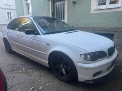 Weiß Gebraucht 2003 BMW 330 Limousine | 7.499 € (Etwas zu teuer)
