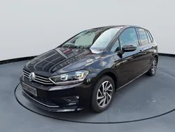 Schwarz Gebraucht 2017 VW Golf Sportsvan Sound Van / Kleinbus | 16.590 € (Fairer Preis)