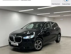 Saphirschwarz Gebraucht 2025 BMW 218 Active Tourer Efficient Dynamics Van / Kleinbus | 32.880 € (Fairer Preis)