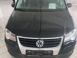 Deep black perleffekt Gebraucht 2009 VW Touran Trendline Van / Kleinbus | 2.999 € (Superpreis)