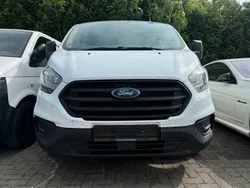 Weiß Gebraucht 2020 Ford Transit Custom Van / Kleinbus | 10.990 € (Teuer)