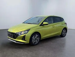 Mangroove green Neu 2025 Hyundai i20 Kleinwagen | 19.250 € (Guter Preis)