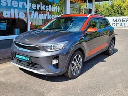 Graphite/orange Gebraucht 2018 Kia Stonic Platinum Edition SUV | 13.950 € (Fairer Preis)