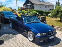 Blau Gebraucht 1995 BMW 328 Cabriolet Cabrio | 9.500 €