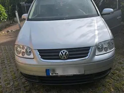 Silber Gebraucht 2003 VW Touran Van / Kleinbus | 2.298 € (Fairer Preis)