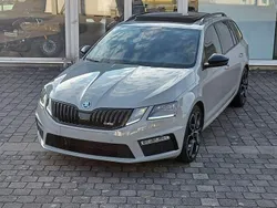 Grau Gebraucht 2020 Skoda Octavia RS Kombi | 23.390 € (Superpreis)