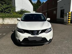Weiß Gebraucht 2017 Nissan Qashqai N-Connecta SUV | 16.700 € (Teuer)