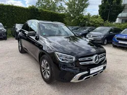 Ung. schwarz unilack Gebraucht 2021 Mercedes GLC200 SUV | 30.999 € (Superpreis)