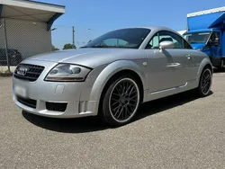 Silber Gebraucht 2005 Audi TT Ambiente Coupé | 19.999 €