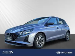 Meta blue Neu 2025 Hyundai i20 Trend Limousine | 23.800 € (Etwas zu teuer)