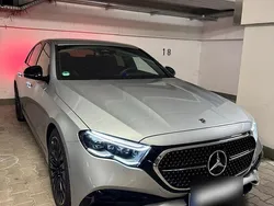 Silber Gebraucht 2024 Mercedes E200 Premium Limousine | 63.500 €