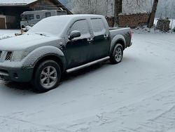 Grün Gebraucht 2007 Nissan Navara Abholung | 5.800 €