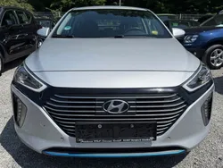 Silber Gebraucht 2016 Hyundai Ioniq Prime Limousine | 10.690 € (Fairer Preis)