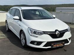 Weiß Gebraucht 2019 Renault Mégane GrandTour Business Kombi | 10.000 € (Guter Preis)