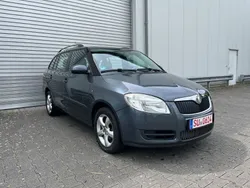 Grau Gebraucht 2009 Skoda Fabia Style Kombi | 5.000 € (Fairer Preis)