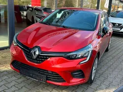 Rot Gebraucht 2021 Renault Clio V Zen Kleinwagen | 12.990 € (Fairer Preis)