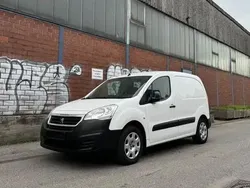 Weiß Gebraucht 2017 Peugeot Partner Van / Kleinbus | 7.000 € (Fairer Preis)