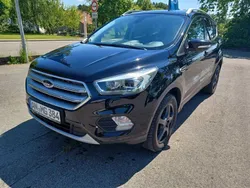 Schwarz Gebraucht 2019 Ford Kuga Titanium SUV | 25.449 € (Teuer)