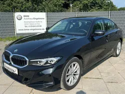 Schwarz Gebraucht 2023 BMW 320 Sport Line Limousine | 33.490 € (Fairer Preis)