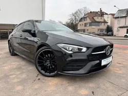 Schwarz Gebraucht 2021 Mercedes CLA200 AMG line Limousine | 31.899 € (Etwas zu teuer)