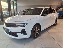 Arktis weiß Gebraucht 2024 Opel Astra Kombi | 22.777 € (Fairer Preis)