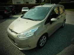 Beige Gebraucht 2016 Ford B-MAX SYNC Edition Van / Kleinbus | 6.900 € (Guter Preis)