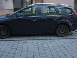 Schwarz Gebraucht 2009 Ford Focus Style Kombi | 2.500 € (Guter Preis)