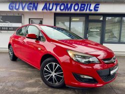 Rot Gebraucht 2015 Opel Astra Selection Limousine | 7.800 € (Fairer Preis)