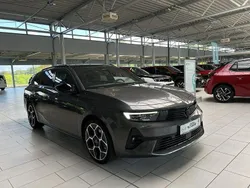 Grau Gebraucht 2025 Opel Astra Ultimate Kombi | 29.990 € (Fairer Preis)