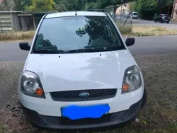 Weiß Gebraucht 2007 Ford Fiesta Kleinwagen | 999 € (Guter Preis)