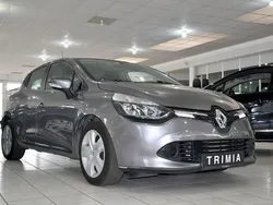 Grau Gebraucht 2015 Renault Clio IV Dynamique Limousine | 7.400 € (Fairer Preis)