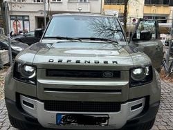 Grün Gebraucht 2025 Land Rover Defender S SUV | 59.000 €