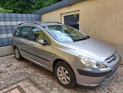 Silber Gebraucht 2005 Peugeot 307 Filou Kombi | 800 € (Fairer Preis)