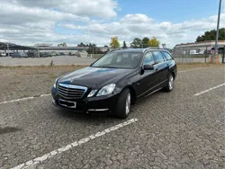 Schwarz Gebraucht 2011 Mercedes E300 Avantgarde Kombi | 10.000 € (Teuer)