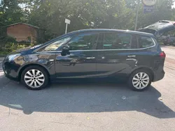 Schwarz Gebraucht 2012 Opel Zafira Van / Kleinbus | 7.000 € (Fairer Preis)