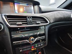 Schwarz Gebraucht 2017 Infiniti Q30 Kleinwagen | 15.000 €