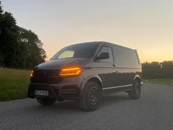 Grau Gebraucht 2010 VW T5 Van | 29.999 €