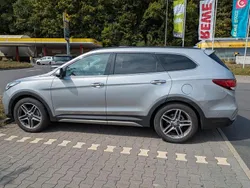 Grau Gebraucht 2016 Hyundai Grand Santa Fe Premium SUV | 18.990 € (Etwas zu teuer)