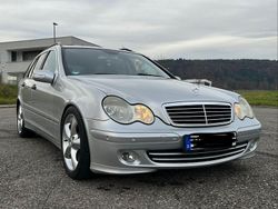 Grau Gebraucht 2005 Mercedes C220 Classic Kombi | 3.850 € (Teuer)